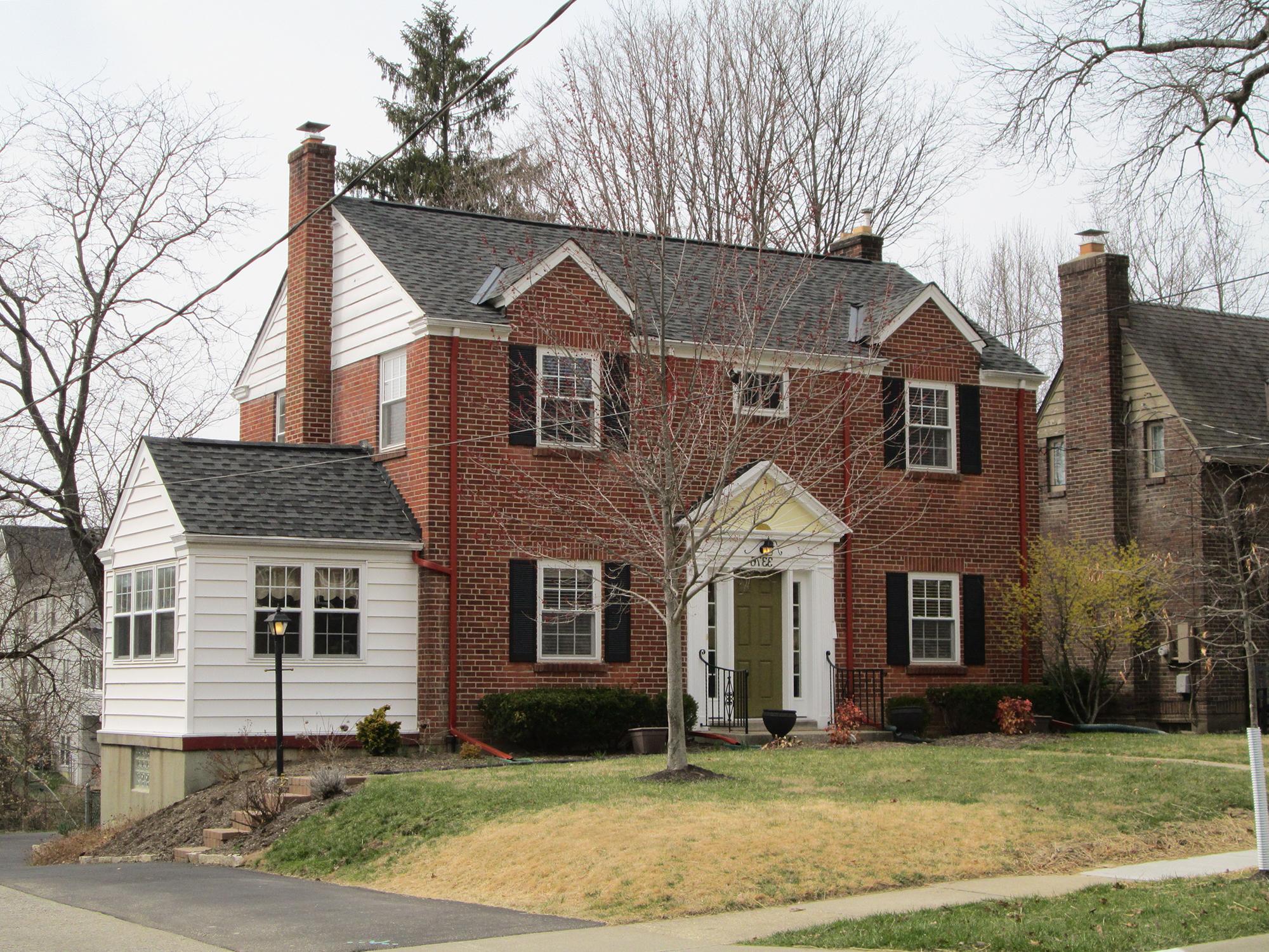 Front exterior of Mt. Lookout home before remodel